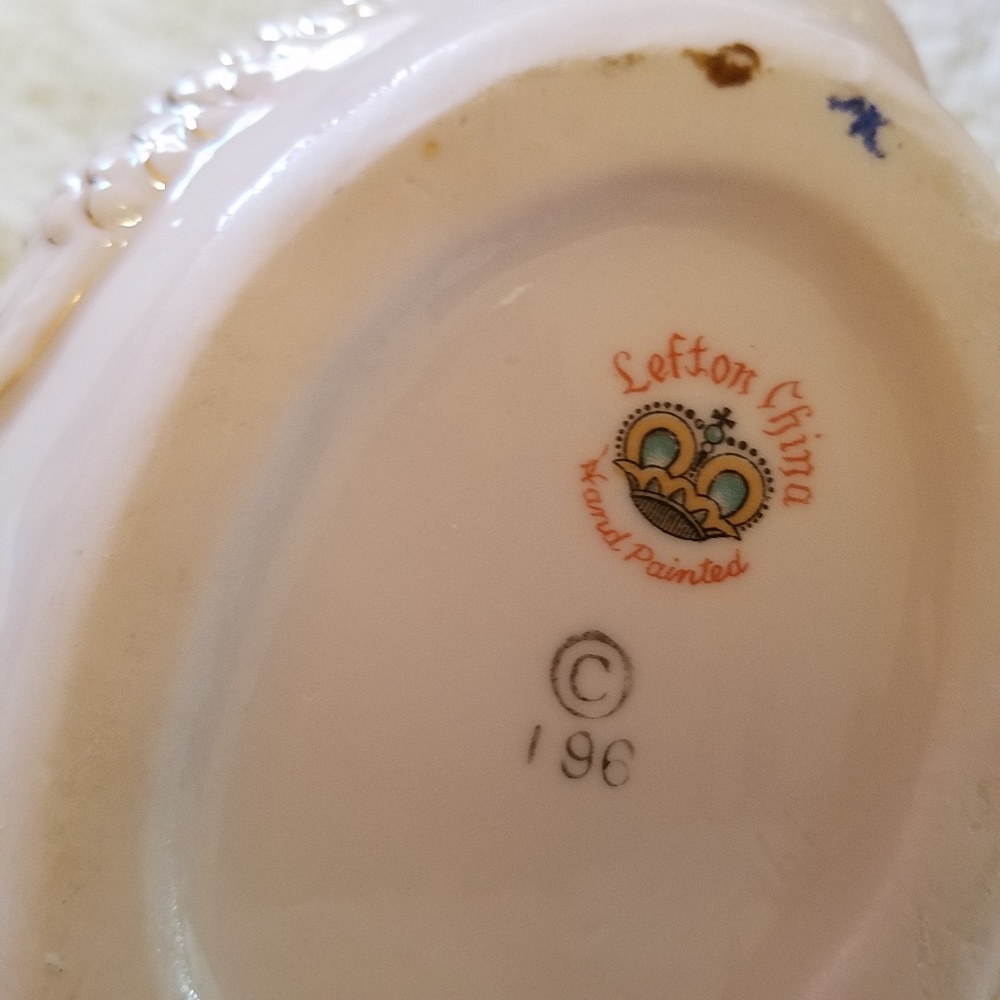 Vintage Lefton handpainted China swan planter - Picture 7 of 8